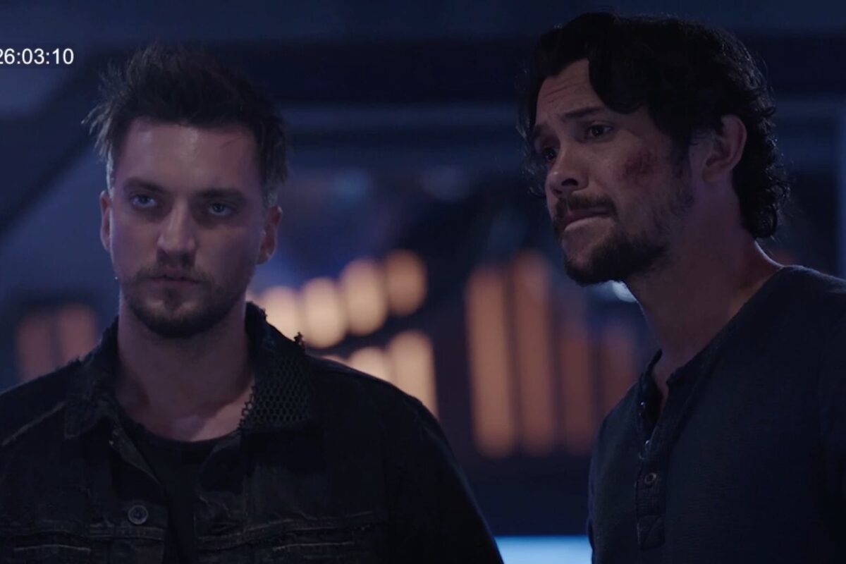 Watch the Thrones Advanced Preview with Dialogue