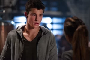 First Look at Shawn Mendes’ Performance on The 100 Season 3 Premiere