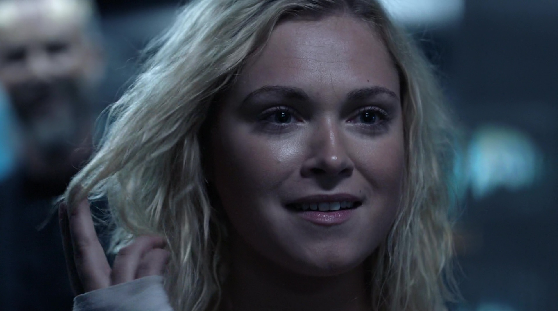 First Look of Clarke in The 100 Season 5