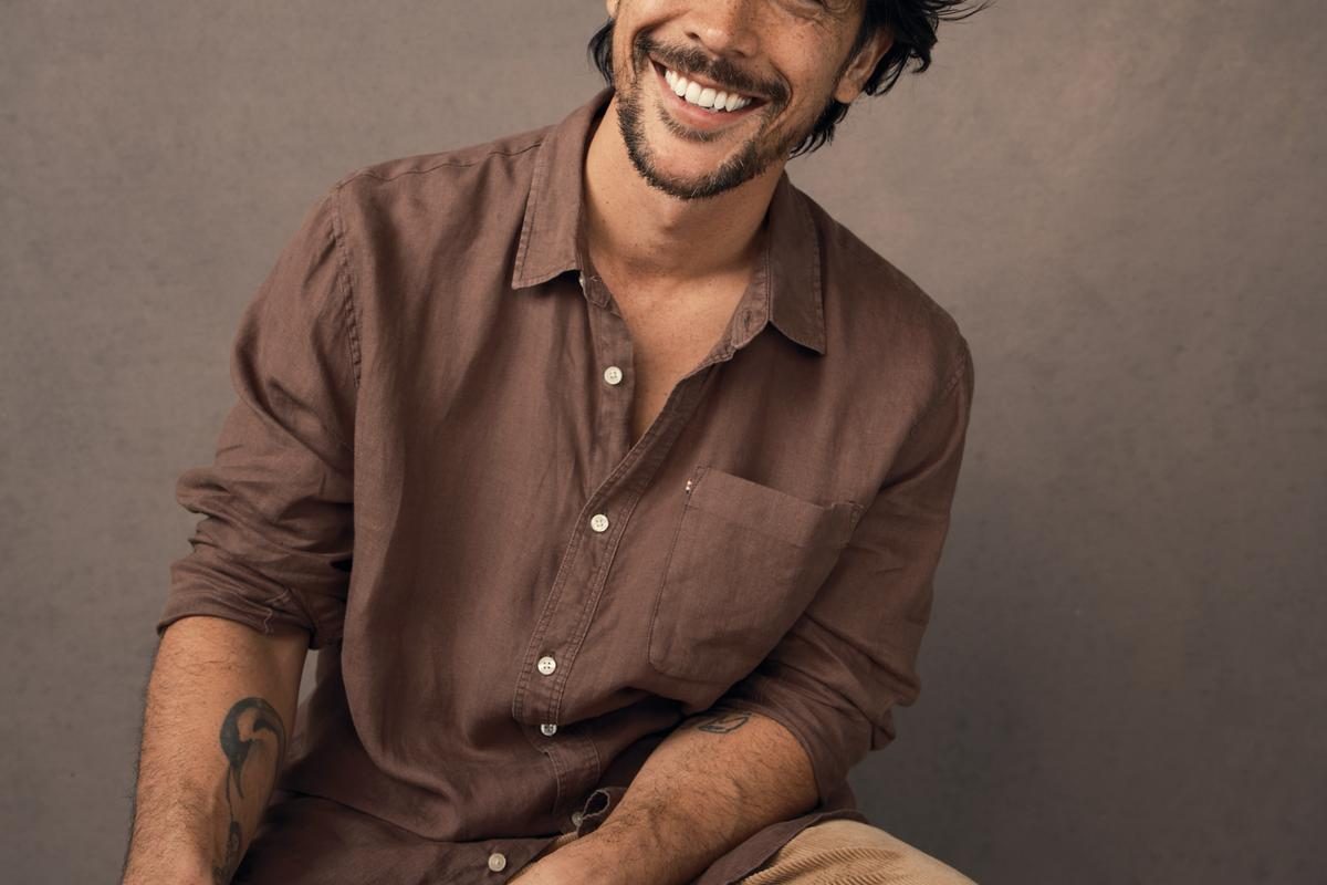 Bob Morley Apple TV The Husbands The 100