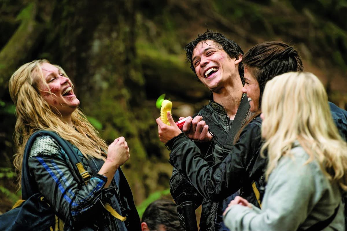 The 100 Grounders Source Giveaway